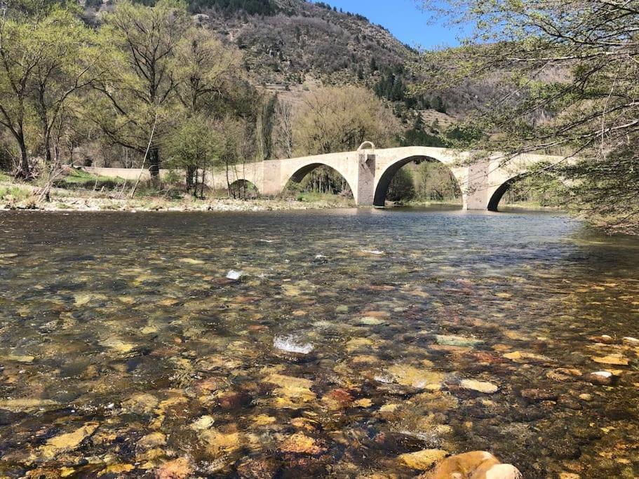 Apt Au Coeur Des Gorges Du Tarn Ispagnac Экстерьер фото