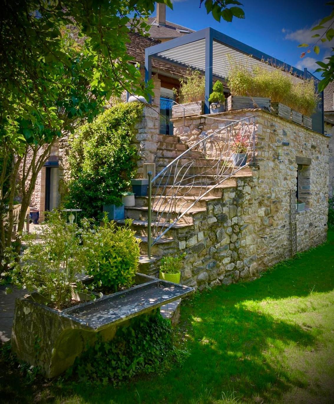 Apt Au Coeur Des Gorges Du Tarn Ispagnac Экстерьер фото